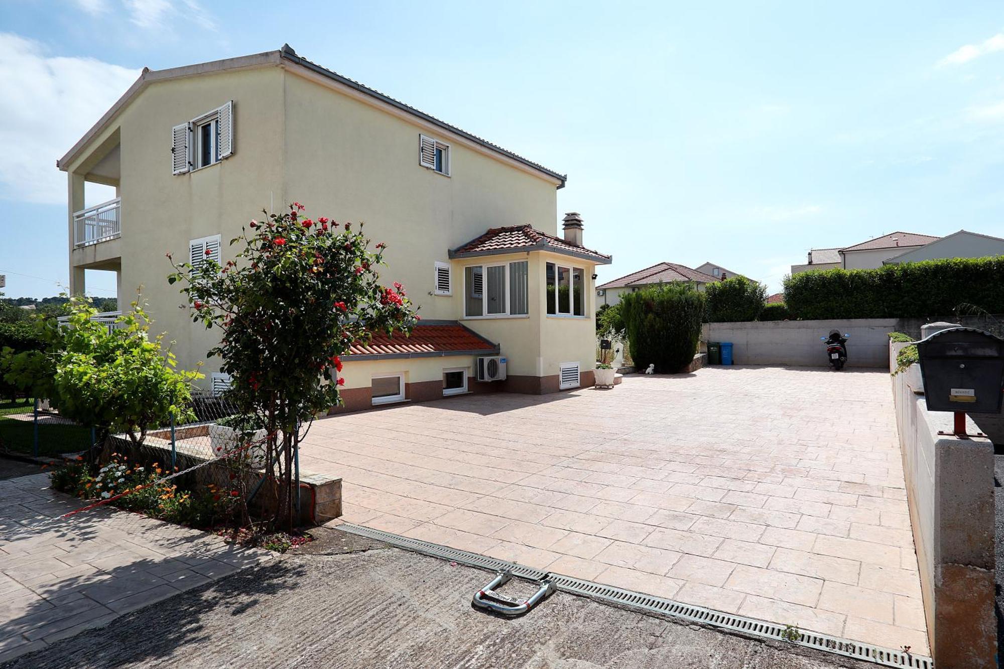 Nevistic Apartmani Trogir Exterior foto
